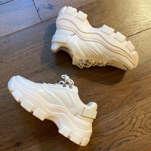 Chunky Sneakers - Picture 8 of 12